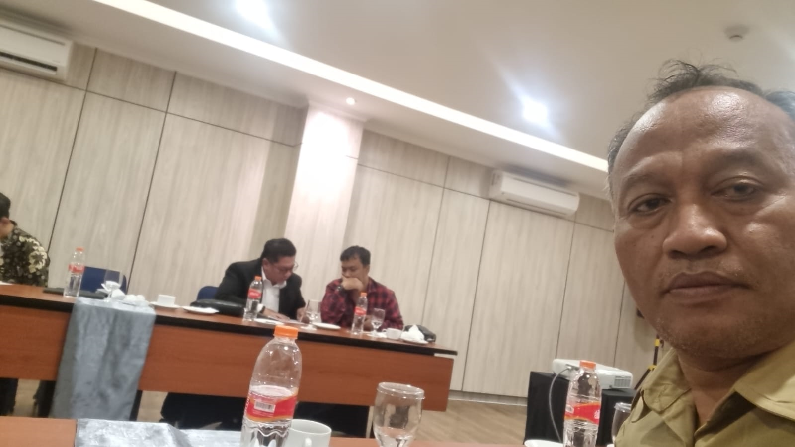 menghadiri_undangan_rapat_dengan PT_KARSA_BAYU.png